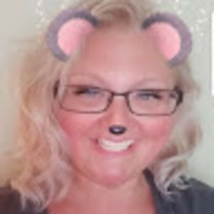 Meet your Posher, Debi